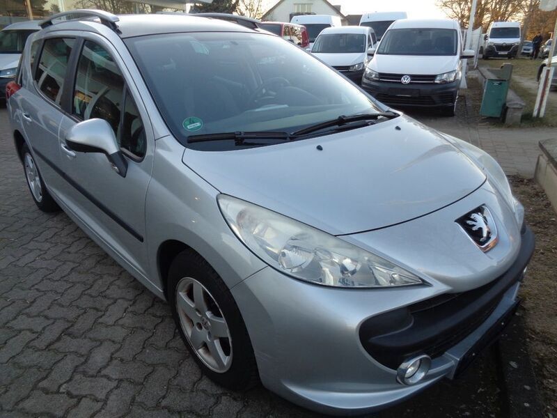 Gebraucht Peugeot 207 Urban Move 73 PS (53 kW) 2009 Grau Kombi