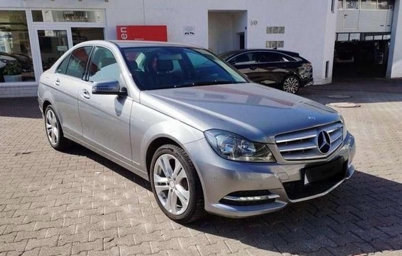 Grau Gebraucht 2013 Mercedes C200 Limousine | 13.000 € (Teuer) - Bild 1/2