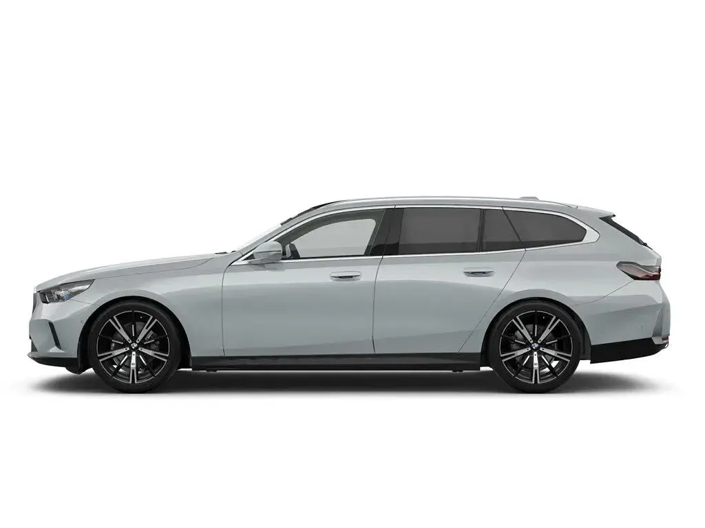 Gebraucht BMW 520 Performance 208 PS (152 kW) 2025 Grau Kombi