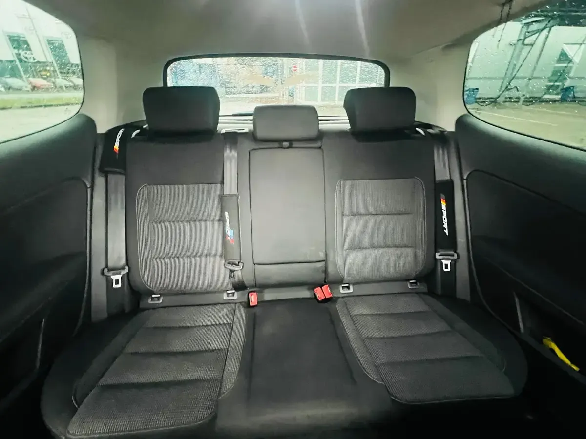 Gebraucht VW Golf VI 150 PS (110 kW) 2011 Schwarz Kleinwagen