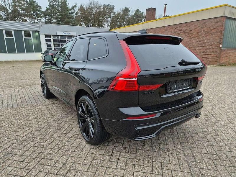 Gebraucht Volvo XC60 Plus 250 PS (183 kW) 2024 Schwarz SUV