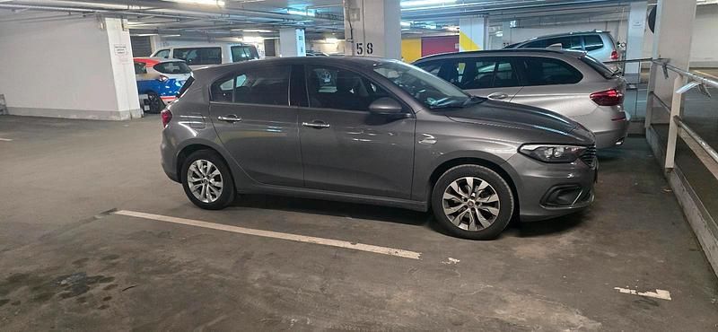 Gebraucht Fiat Tipo 95 PS (69 kW) 2019 Grau Limousine