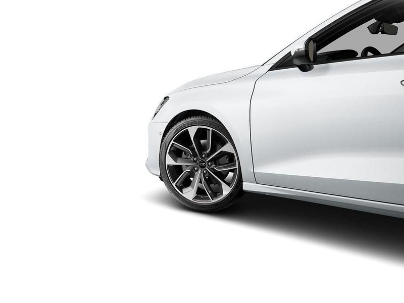 Second-hand Audi A3 Advanced 150 CP (110 kW) 2025 Alb Berlinǎ