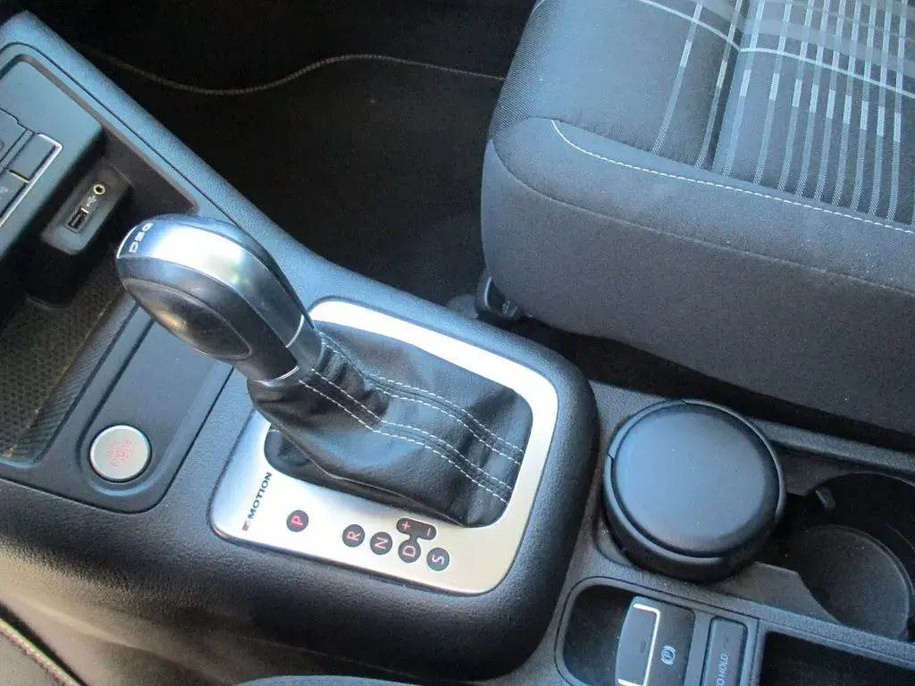 Gebraucht VW Tiguan LOUNGE 184 PS (135 kW) 2016 Oryxweiss SUV