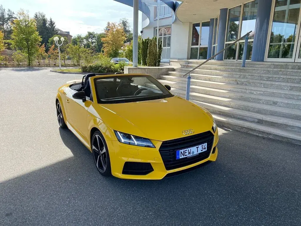 Gebraucht Audi TT Roadster Sport 179 PS (131 kW) 2017 Gelb Cabrio