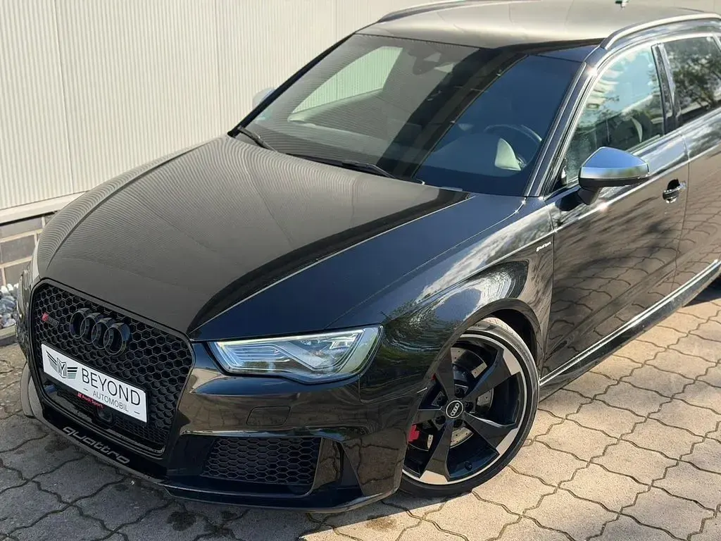 Gebraucht Audi RS3 Comfort 367 PS (269 kW) 2015 Schwarz Limousine