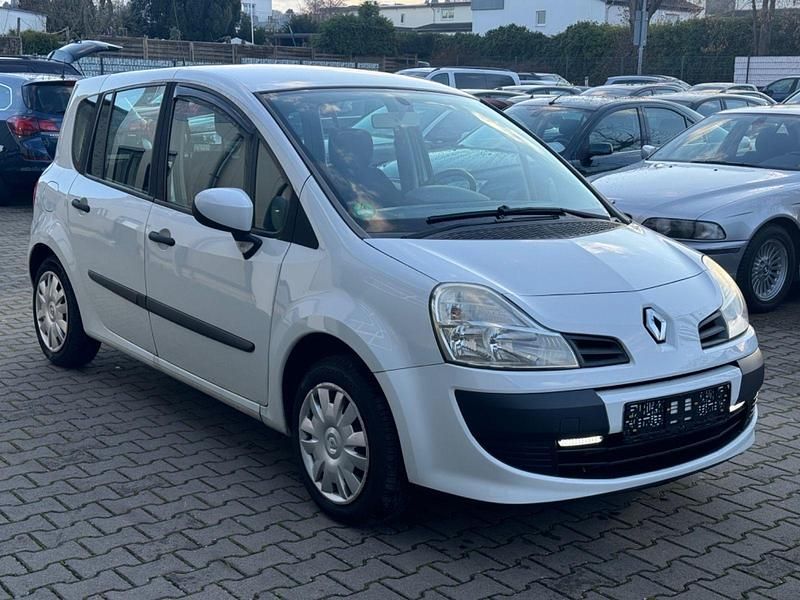Weiß Gebraucht 2008 Renault Grand Modus Van / Kleinbus | 3.950 € (Teuer) - Bild 1/4