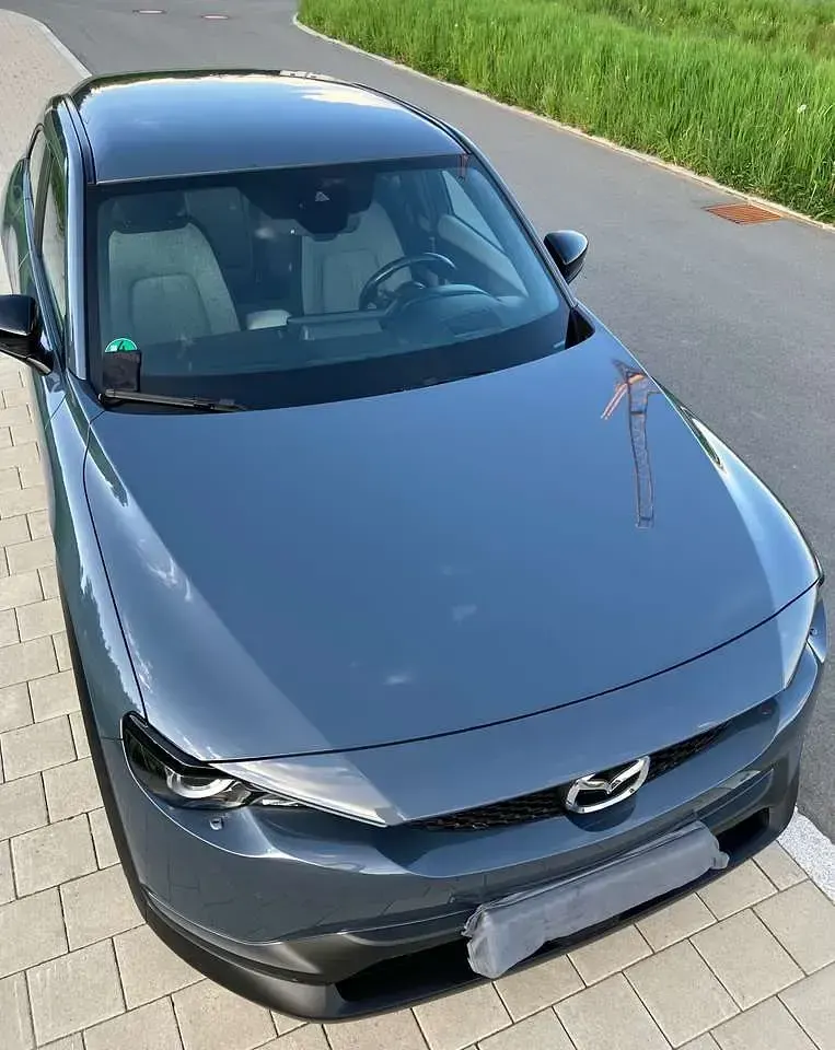 Używany Mazda MX30 106 kW (145 KM) 2021 Szary SUV