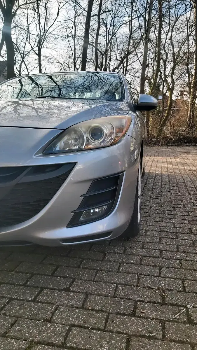 Gebraucht Mazda 3 105 PS (77 kW) 2009 Grau Limousine