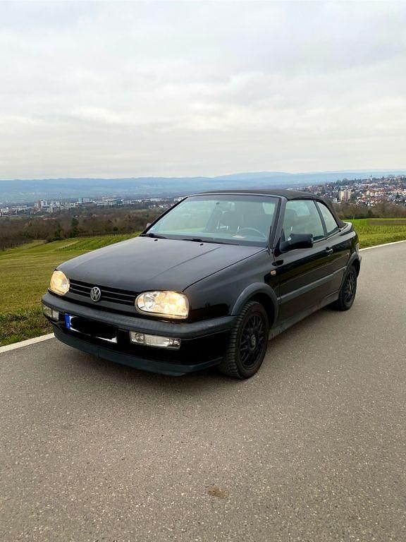 Gebraucht VW Golf Cabriolet 101 PS (74 kW) 1998 Schwarz Cabrio