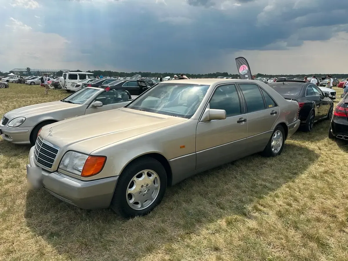 Gebraucht Mercedes 500 326 PS (239 kW) 1992 Gold Limousine