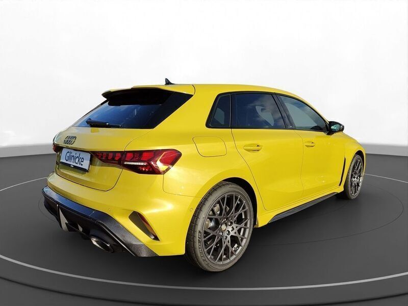 Gebraucht Audi RS3 Sportback Ambiente 400 PS (294 kW) 2025 Gelb Kleinwagen