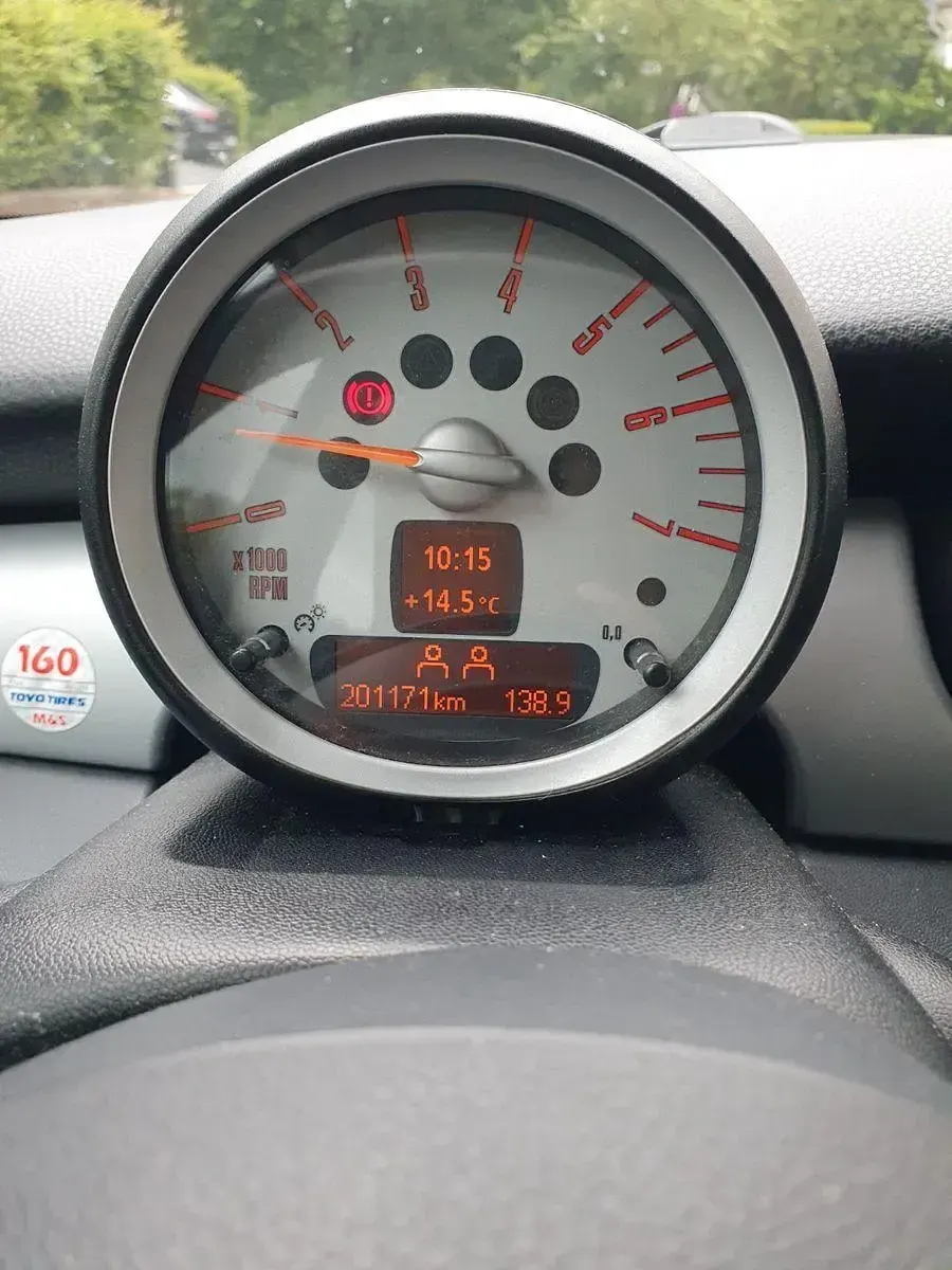 Gebraucht Mini One D 90 PS (66 kW) 2010 Grau Kleinwagen