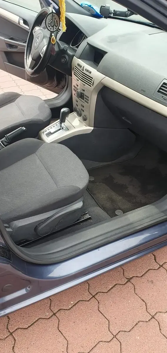 Gebraucht Opel Astra 120 PS (88 kW) 2008 Blau Limousine