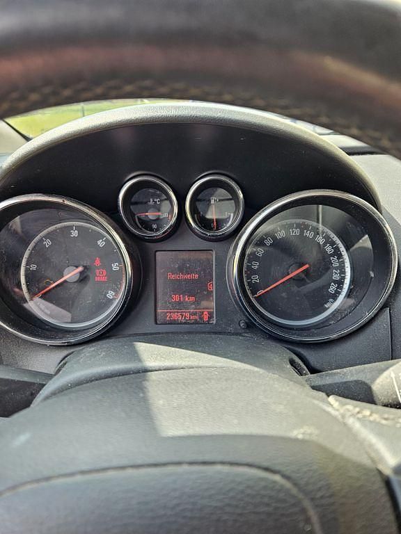 Usata Opel Astra 110 CV (80 kW) 2012 Marrone Station wagon