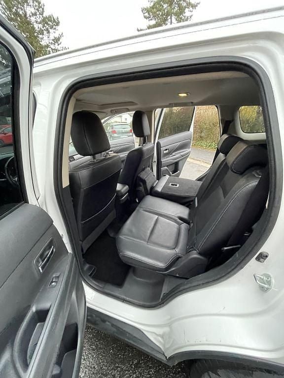 Gebraucht Mitsubishi Outlander 150 PS (110 kW) 2016 Weiß SUV