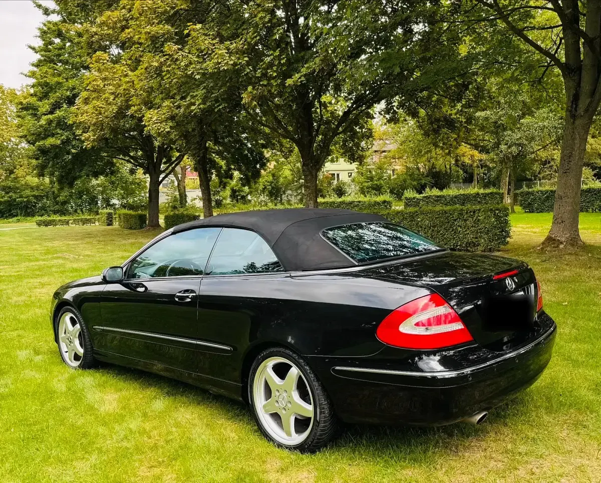 Gebraucht Mercedes CLK320 218 PS (160 kW) 2004 Schwarz Cabrio