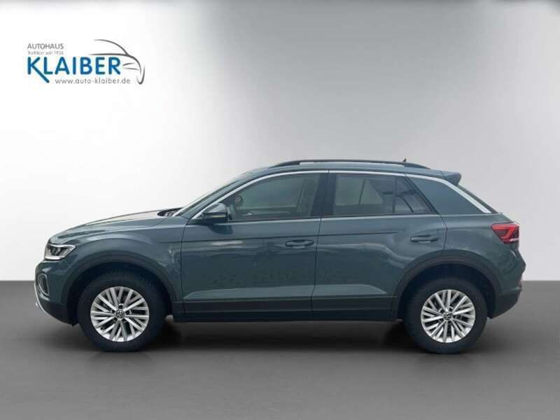 Gebraucht VW T-Roc Life 150 PS (110 kW) 2023 Petroleum blue (metallic) SUV