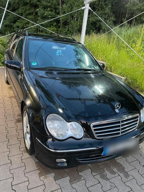 Schwarz Gebraucht 2004 Mercedes C270 Kombi | 1.550 € (Superpreis) - Bild 1/4