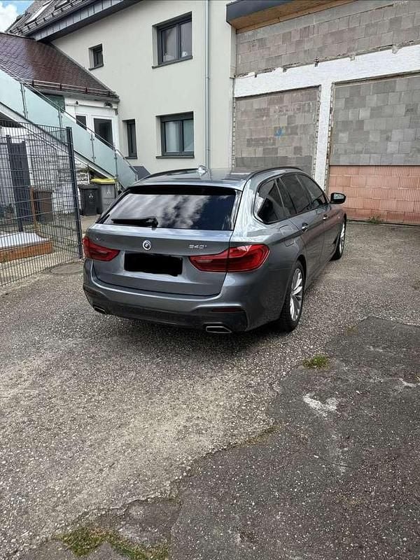 Gebraucht BMW 540 Sport Line 340 PS (250 kW) 2020 Kombi