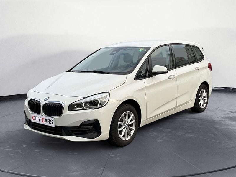 Weiß Gebraucht 2022 BMW 218 Gran Tourer Advantage Van / Kleinbus | 18.990 € (Guter Preis) - Bild 1/4