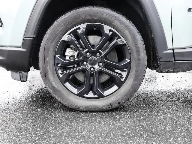 Gebraucht Jeep Compass Limited 241 PS (177 kW) 2022 Blau SUV