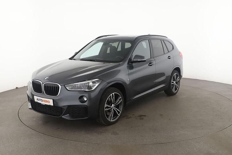 Grau Gebraucht 2018 BMW X1 M Sport SUV | 21.220 € (Fairer Preis) - Bild 1/3