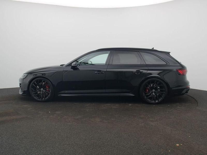 Gebraucht Audi RS4 Ambiente 450 PS (330 kW) 2022 Mythosschwarz metallic Kombi