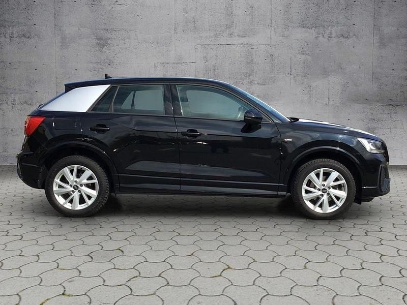 Gebraucht Audi Q2 Ambiente 150 PS (110 kW) 2022 Schwarz SUV