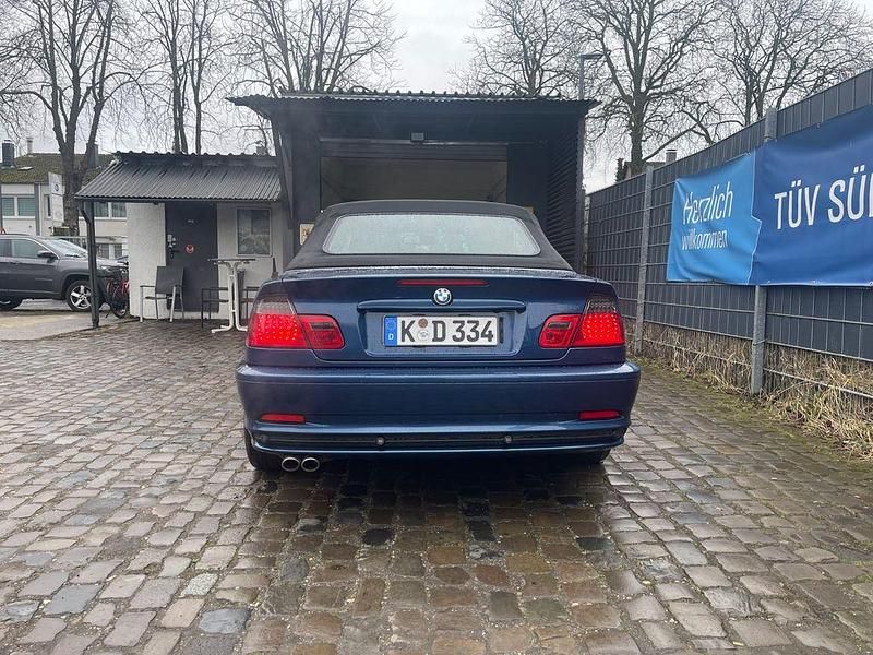 Gebraucht BMW 323 Cabriolet 170 PS (125 kW) 2000 Blau Cabrio