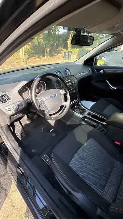 Gebraucht Ford Mondeo Trend 116 PS (85 kW) 2014 Schwarz Limousine