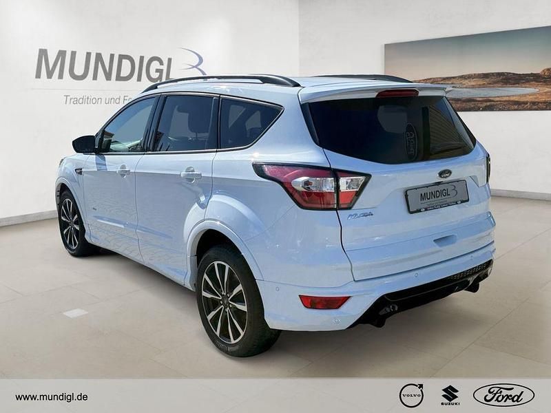 Gebraucht Ford Kuga ST-Line 179 PS (131 kW) 2018 Weiss SUV