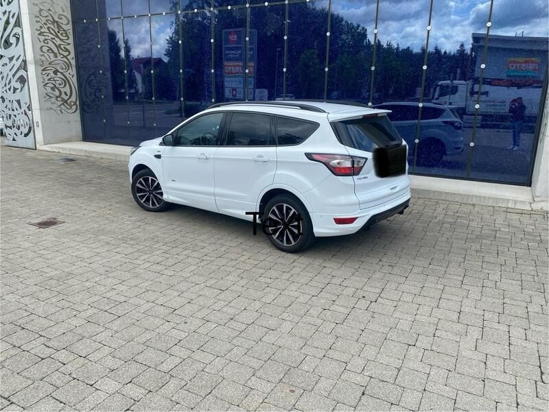 Weiß Gebraucht 2017 Ford Kuga ST-Line SUV | 15.700 € (Fairer Preis) - Bild 1/4