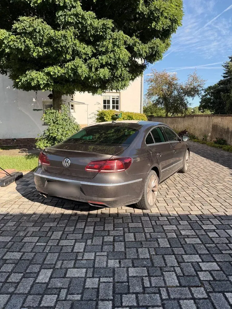 Gebraucht VW CC 160 PS (117 kW) 2012 Braun Limousine