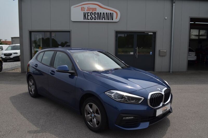 Phytonicblau metallic Gebraucht 2022 BMW 116 Advantage Kleinwagen | 20.500 € (Fairer Preis) - Bild 1/4