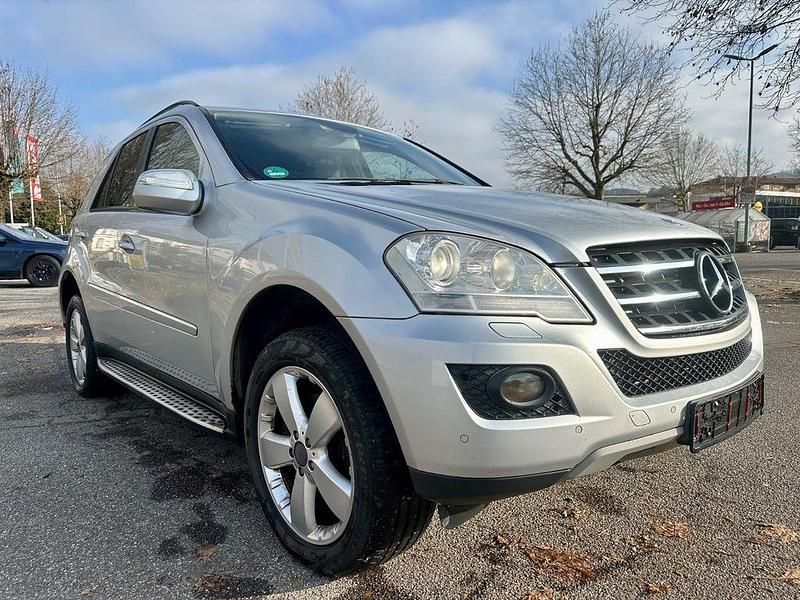 Gebraucht Mercedes ML280 190 PS (139 kW) 2009 Silber SUV