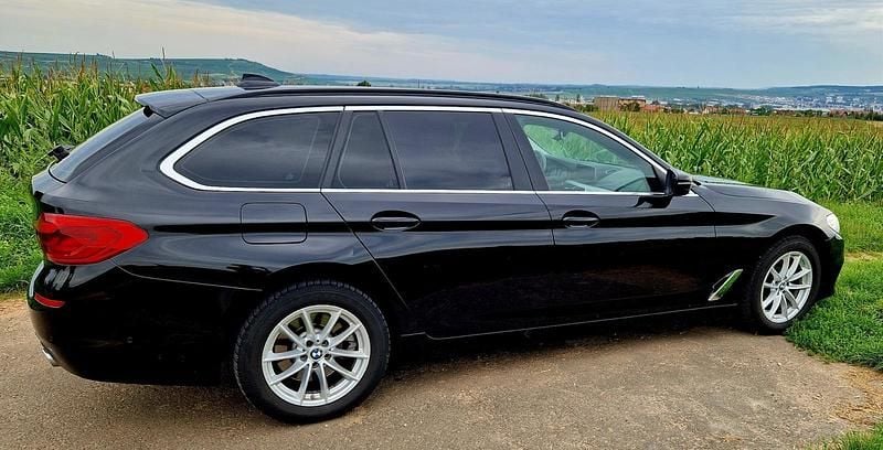 Gebraucht BMW 520 190 PS (139 kW) 2018 Schwarz Kombi