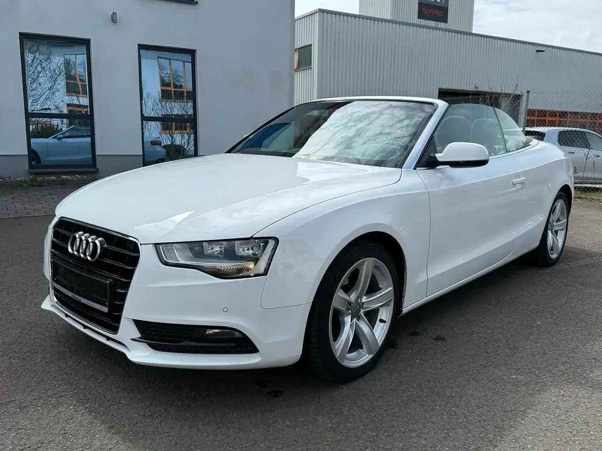 Gebraucht Audi A5 Cabriolet 170 PS (125 kW) 2013 Weiß Cabrio