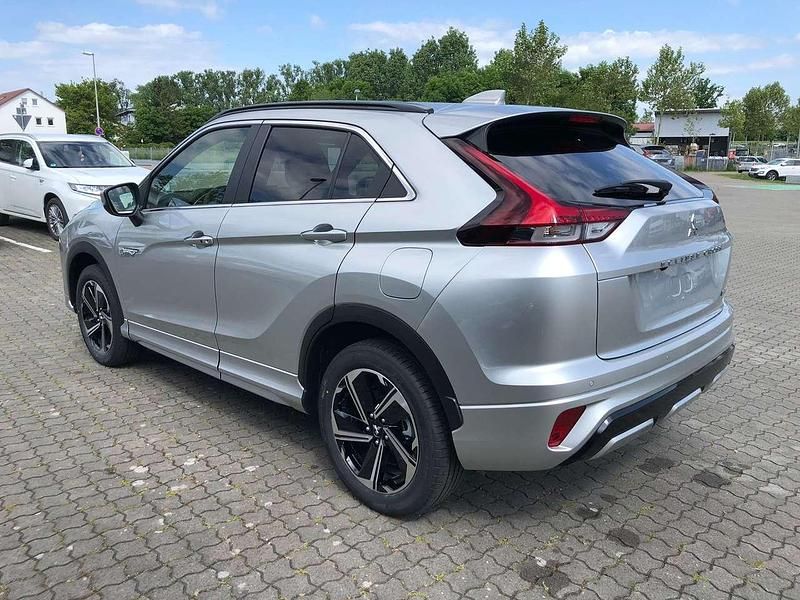 Neu Mitsubishi Eclipse Cross Plus 98 PS (72 kW) 2025 Silber SUV