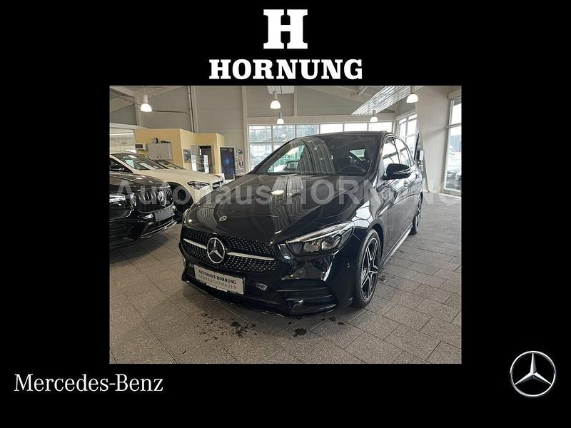 Schwarz Gebraucht 2019 Mercedes B200 AMG line Van / Kleinbus | 22.000 € (Guter Preis) - Bild 1/4