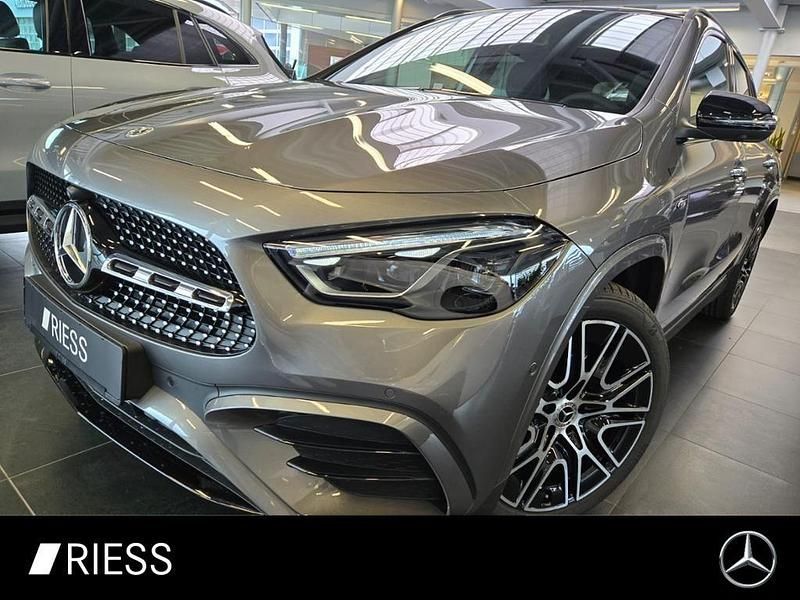 Metalliclack mountaingrau Gebraucht 2025 Mercedes GLA250 SUV | 56.900 € - Bild 1/4
