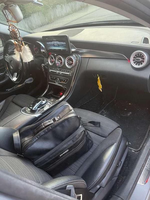 Grau Gebraucht 2014 Mercedes C200 Edition 1 Limousine | 14.900 € (Guter Preis) - Bild 1/4