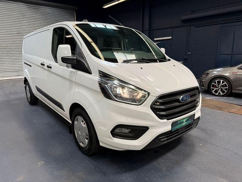 Frozen white Gebraucht 2020 Ford Transit Custom Van / Kleinbus | 14.280 € (Guter Preis) - Bild 1/4