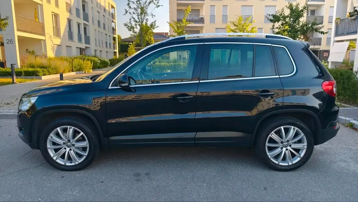 Gebraucht VW Tiguan 140 PS (102 kW) 2008 Schwarz SUV