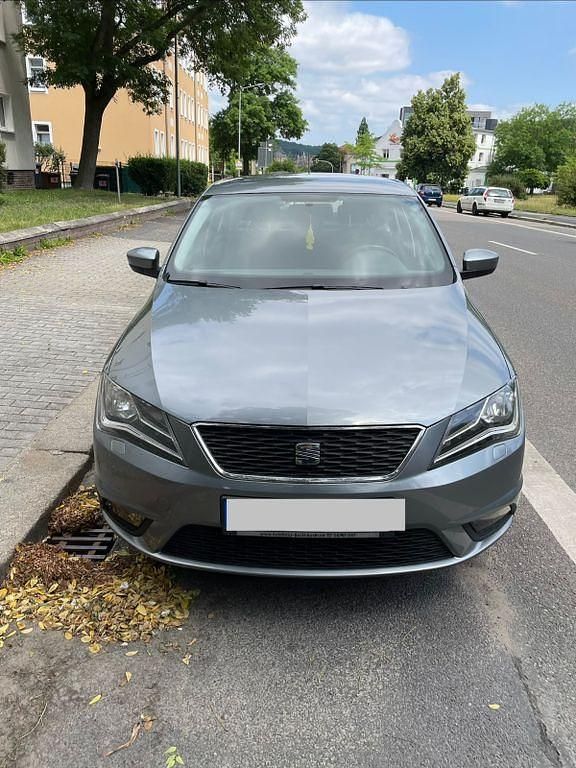 Gebraucht Seat Toledo Style 105 PS (77 kW) 2013 Silber Kleinwagen