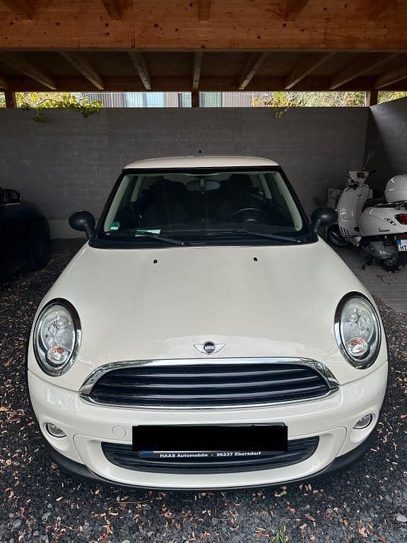Beige Gebraucht 2011 Mini ONE Kleinwagen | 7.500 € (Teuer) - Bild 1/4