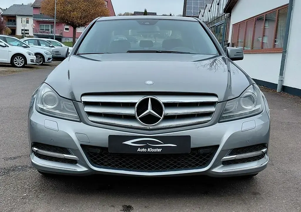 Gebraucht Mercedes C300 231 PS (169 kW) 2012 Silber Limousine