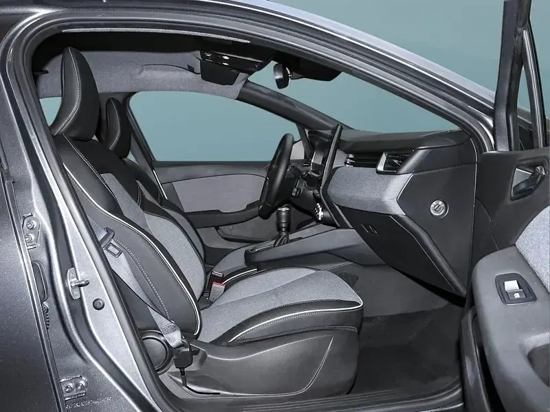 Gebraucht Renault Clio 90 PS (66 kW) 2025 Grau Kleinwagen