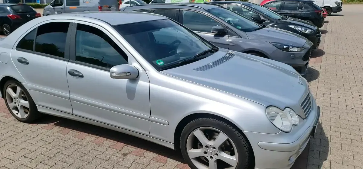 Gebraucht Mercedes C180 142 PS (104 kW) 2006 Silber Limousine