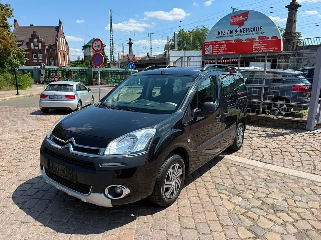 Gebraucht Citroën Berlingo 98 PS (72 kW) 2014 Schwarz Van / Kleinbus